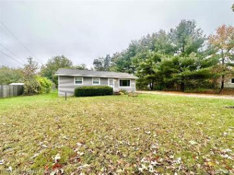 2621 Porcupine Trail Lapeer, MI 48446