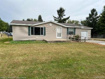 2239 Brent Street Croswell, MI 48422