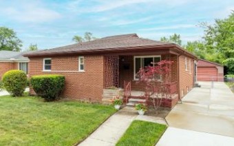 14201 Greenbriar Street Oak Park, MI 48237