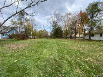 1053 Savage Road Van Buren Township, MI 48111