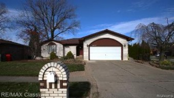 15847 Lorway Drive Clinton Township, MI 48038