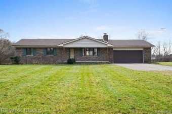 4260 Sweet Road Howell, MI 48843