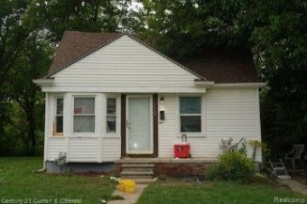 20059 Greenview Avenue Detroit, MI 48219