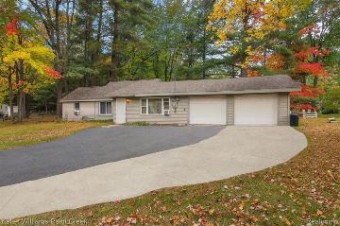 1781 Pine Drive Traverse City, MI 49686