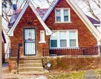 9201 Pinehurst Street Detroit, MI 48204