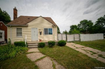 19610 Rogge Street Detroit, MI 48234