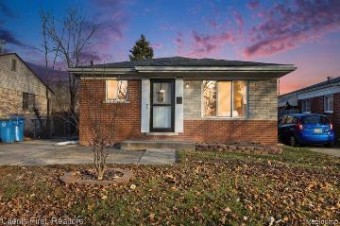 8416 Robindale Avenue Dearborn Heights, MI 48127