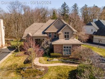 7423 Rafford Lane West Bloomfield, MI 48322