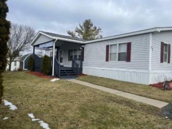 2500 #37 Mann Road Clarkston, MI 48346