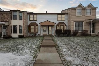 3025 Debra Auburn Hills, MI 48326