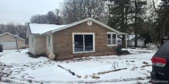 2435 Mann Road Waterford, MI 48329