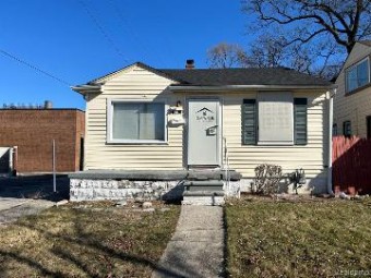 18898 Bloom Street Detroit, MI 48234