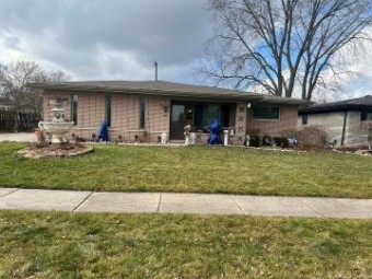 35627 Grayfield Drive Sterling Heights, MI 48312