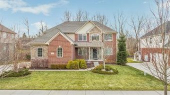 5263 Vineyard Street Commerce Township, MI 48382