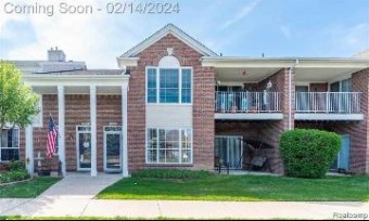 45811 Heather Ridge Drive Macomb, MI 48044