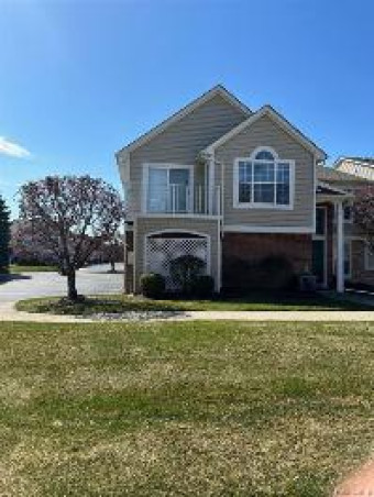 4469 Berkshire Drive Sterling Heights, MI 48314