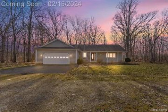 6815 Serenity Lane Saint Clair, MI 48079