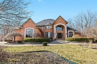 5779 Pinecrest Estates Drive Ann Arbor, MI 48105