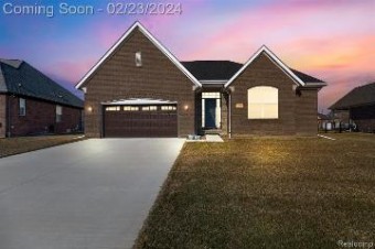 26681 Creek View Drive N New Baltimore, MI 48051