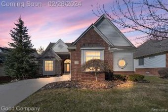 22273 Abington Drive Farmington Hills, MI 48335