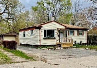 258 Voorheis Street Pontiac, MI 48341