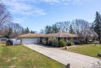 36106 Boyce Drive Clinton Township, MI 48035