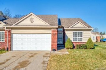 270 Wood Point 13 Howell, MI 48843