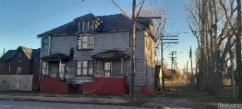 2445 Mcclellan Street Detroit, MI 48214