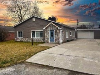 66 Algansee Drive Troy, MI 48083