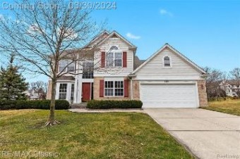 4994 Greenview Drive Commerce Township, MI 48382