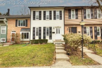 3238 Bolgos Circle Ann Arbor, MI 48105