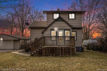 26154 Leontine Road New Boston, MI 48164