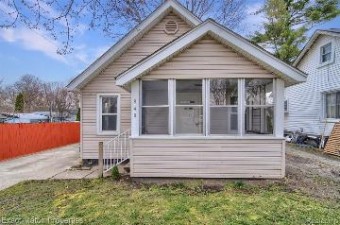 848 Sarasota Avenue Pontiac, MI 48340