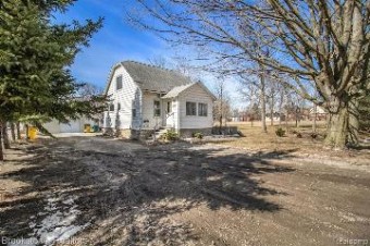 6644 Auburn Road Utica, MI 48317