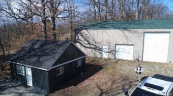 4097 Hunt Road Lapeer, MI 48446