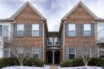 3273 Theodore E Wixom, MI 48393