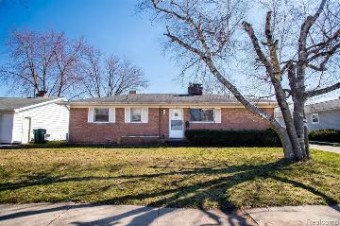 3823 Palmer Street Lansing, MI 48910