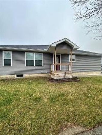 2 Pleasant Street Oxford, MI 48371