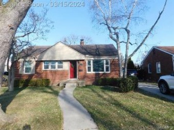 4710 Elmwood Avenue Royal Oak, MI 48073