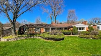 6966 Sandalwood Drive Bloomfield Hills, MI 48301