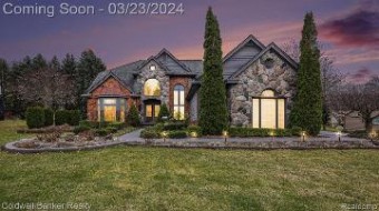 954 River Valley Drive Lake Orion, MI 48362