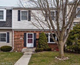 1122 Liberty Belle Rochester Hills, MI 48307