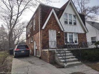 6897 Greenview Avenue Detroit, MI 48228