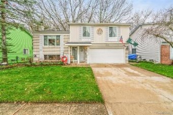 352 Surrey Heights Westland, MI 48186