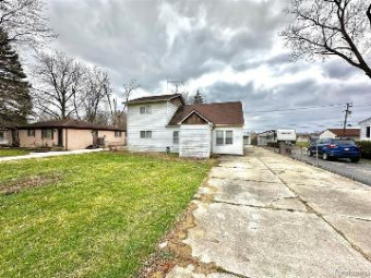 10564 Baraga Street Taylor, MI 48180