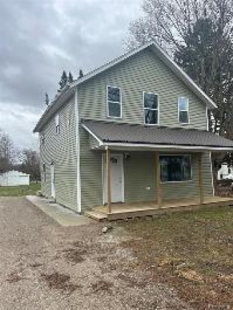 5667 Mill Street Peck, MI 48466