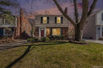 19234 Linville Street Grosse Pointe, MI 48236