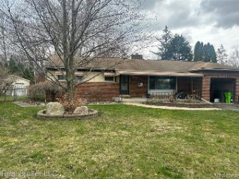 38441 Harper Avenue Clinton Township, MI 48036