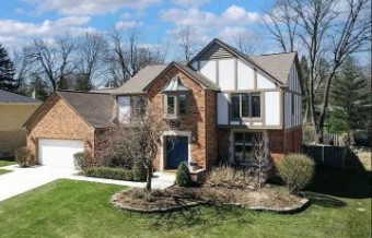 410 Lake Forest Road Rochester Hills, MI 48309