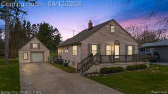 15533 Portis Street Plymouth, MI 48170